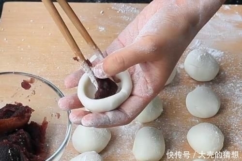 麻团|想吃麻团不用买，1碗糯米粉就能做，个个金黄酥脆，好吃停不下来