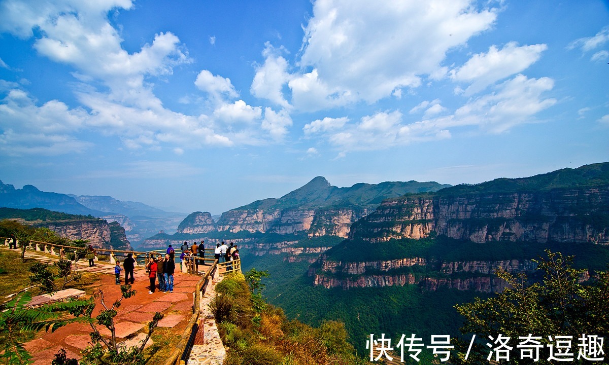 河南|河南一处是国家重点风景名胜区的大峡谷，海拔800-1736米