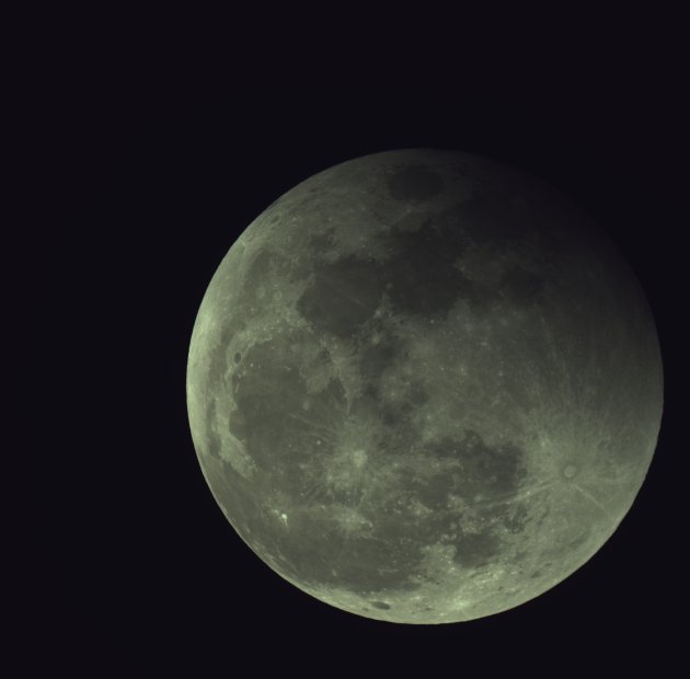 深圳 昨晚，超级月全食刷屏了深圳人的朋友圈！