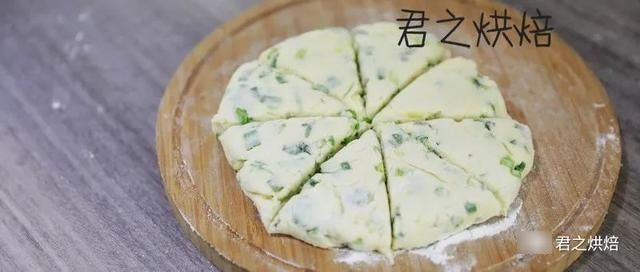 随便烤烤就很好吃，制作到出炉半小时搞定