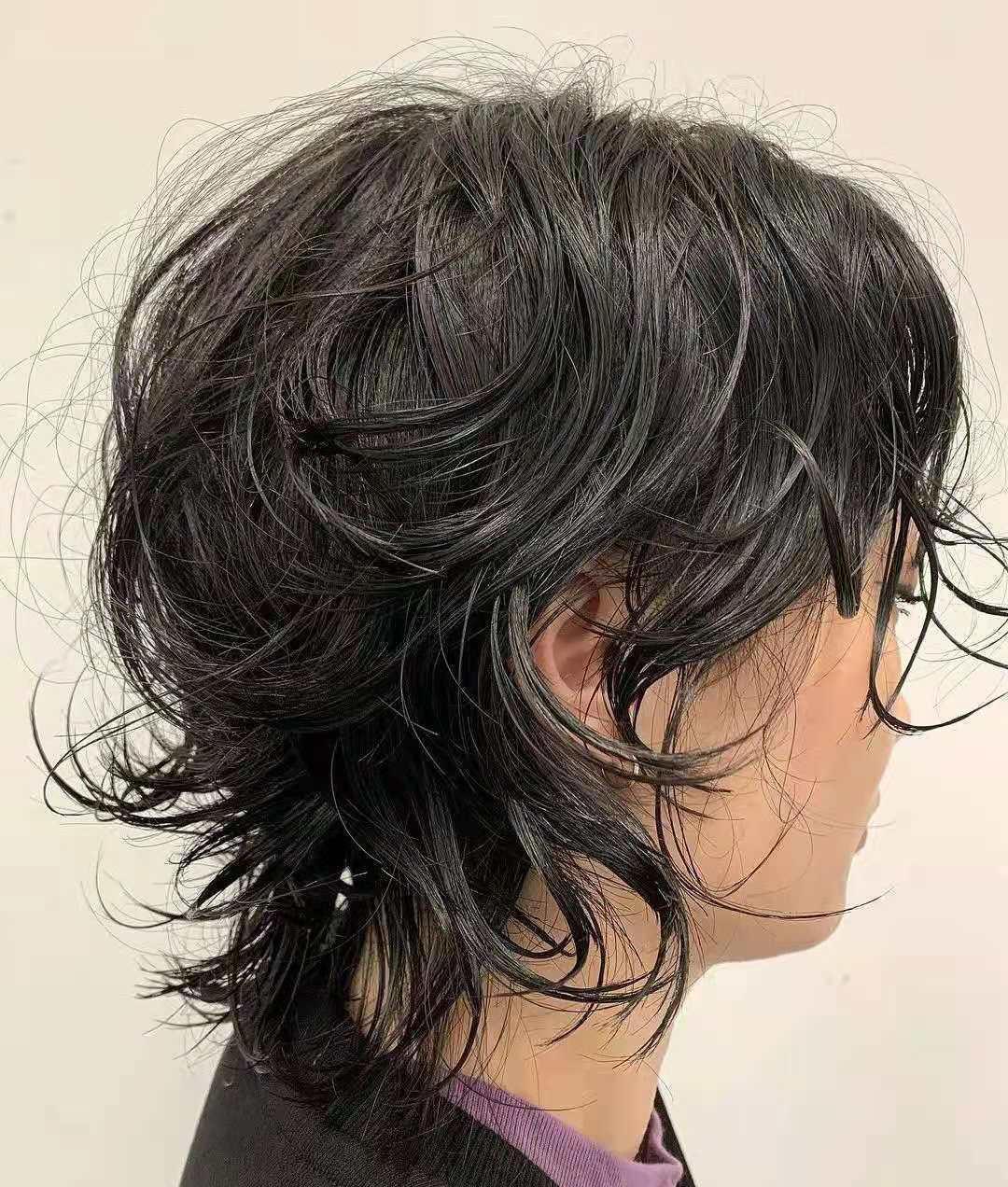 鲻鱼头|“鲻鱼头”和“狼尾式”有啥区别?适合什么脸型?需要烫发吗?