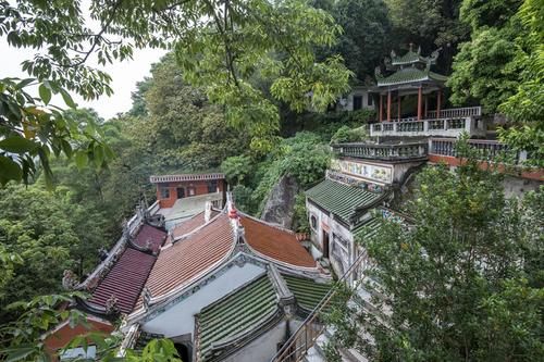 花样漳州：登龙湫岩