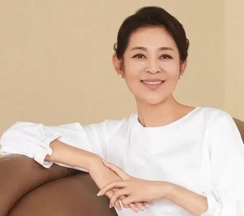 話劇團|郭達翻盤史:從養豬工人到春晚釘子戶,20年不下臺的背后誰在支撐