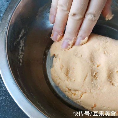 苹果馅饼|#我的养生日常-远离秋燥#红薯苹果馅饼