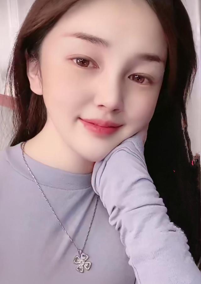 仙宫#紫气轻烟谁泼墨,丹青怎绘淡心闲