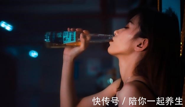 护发油 为什么染发后掉发严重!