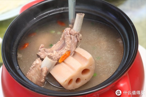 知识|炖排骨时,上边的浮沫要不要撇干净?听完老厨子的讲解,涨知识了