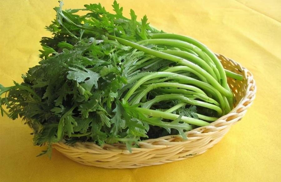 人到中年不妨坚持吃3种食物,滋肝明目,延缓衰老,增强抵抗力