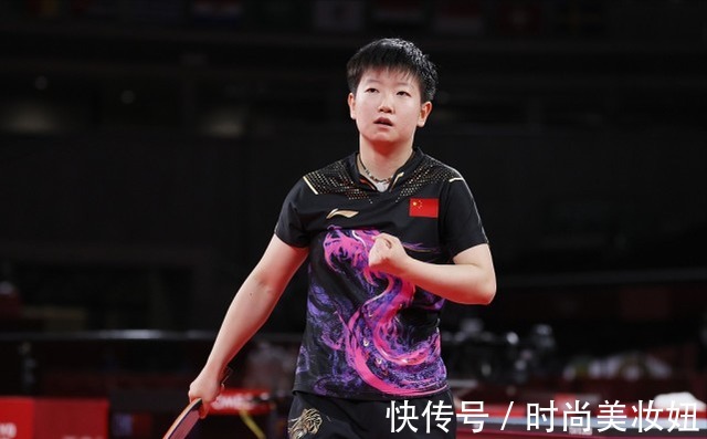 运动员们|孙颖莎不愧是“团宠”,穿T恤配娃娃脸太可爱,实力摘银太长脸