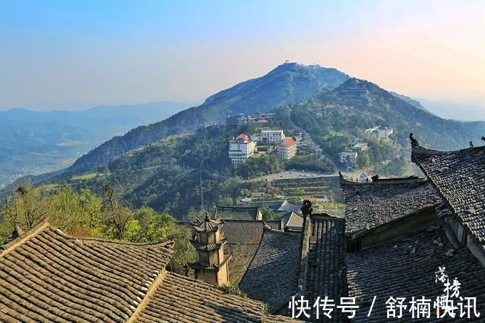 宫殿#花木兰替父从军后竟然隐居在这里,五百多米的山建满了宫殿