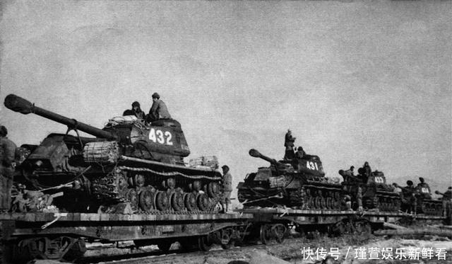 抗战时八路军都绑腿,为何抗美援朝时,志愿