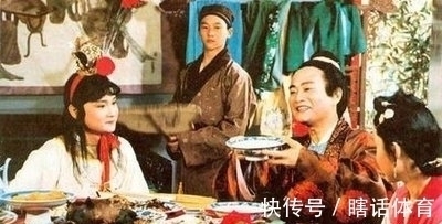 龟大何首乌#《红楼梦》,香菱为何对薛蟠如此痴情,看看薛蟠为她做的这些事