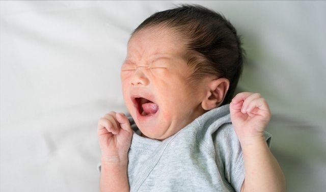 宝宝|新生宝宝出现的这些“症状”,爸妈别急,娃只是长得有点儿快