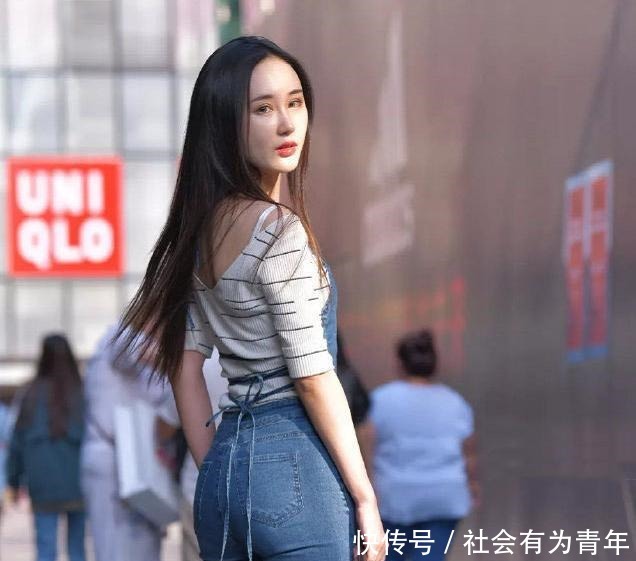 穿挂脖牛仔裤就是好看!