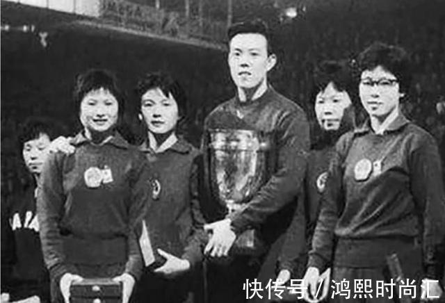 乒乓球|60年代世界冠军，晚年为不麻烦儿女进养老院，却在春节孤独离世