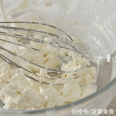 新春甜品合集｜焦糖咖啡磅蛋糕配奶酪夹心 香哭了