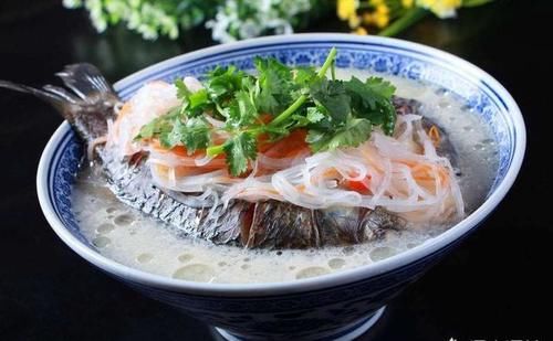 用什么肉和其他的食材炖出来的汤最好喝？