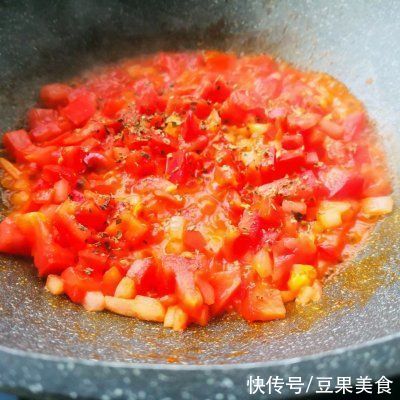橄榄油|#2021创意料理组——创意“食”光#红酱番茄烩蛋