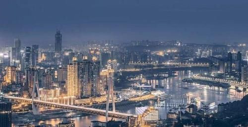 中国值得旅游的2座城市,当地人很豪爽,游客去了还想去