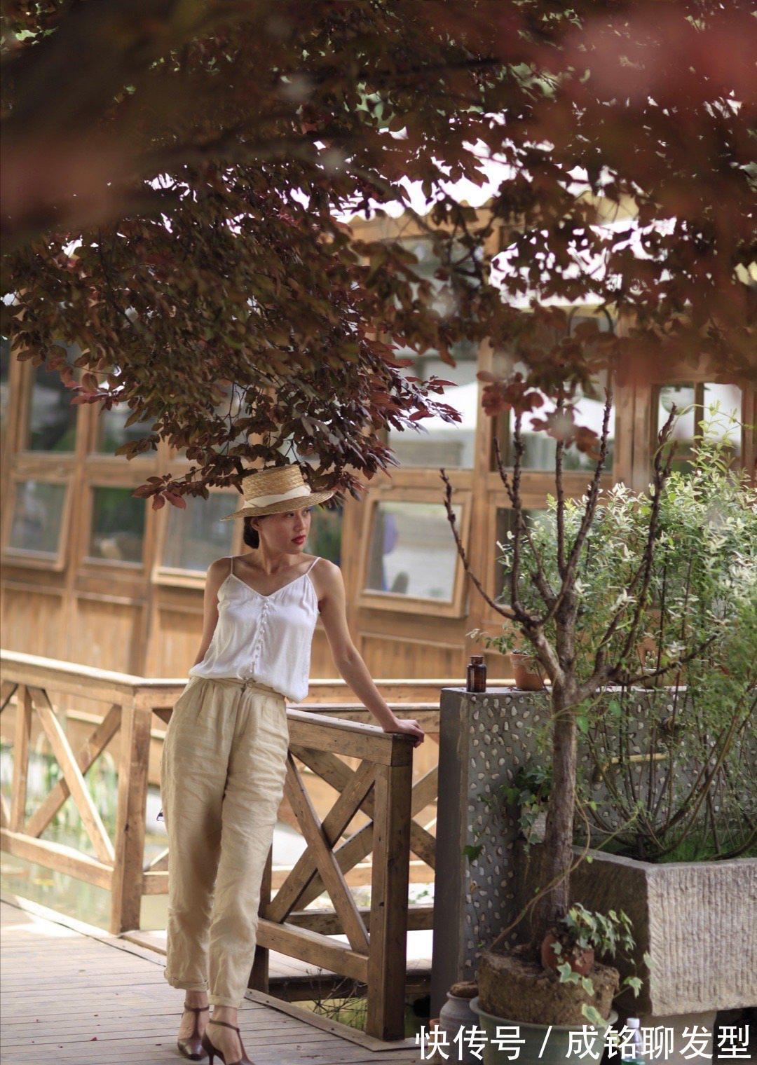 女人|女人年过四十穿衣“不能马虎”,这些搭配简单易学,让你优雅过夏