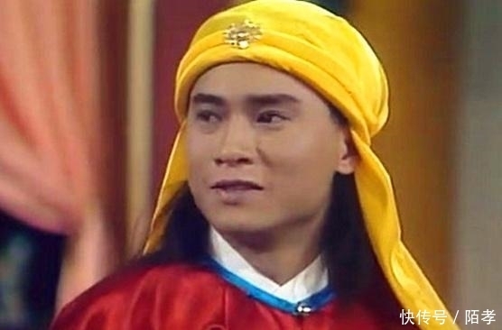 异样|曾国藩见地上青草颜色异样，下令用热汤灌入，随后哀嚎声四起