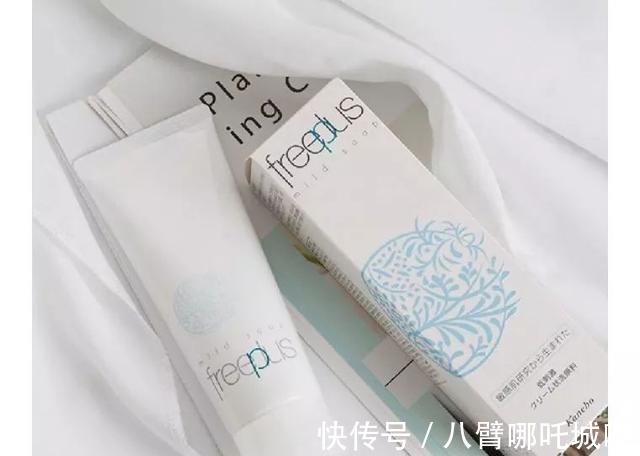 洗面奶|4款百元内的护肤品,性价比超高,贫民窟女孩必备!