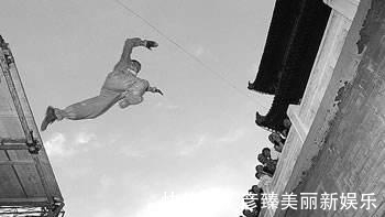 武林高手|轻功真的能够水上漂,草上飞吗?民国武术大师:轻功没有那么神秘