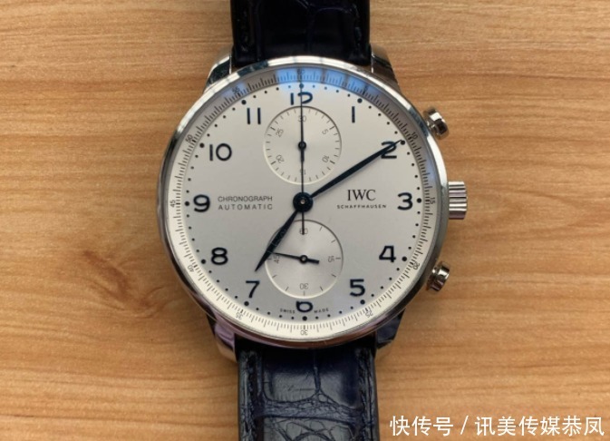 报道|职场男人应该送自己的礼物,万国葡计腕表来报道