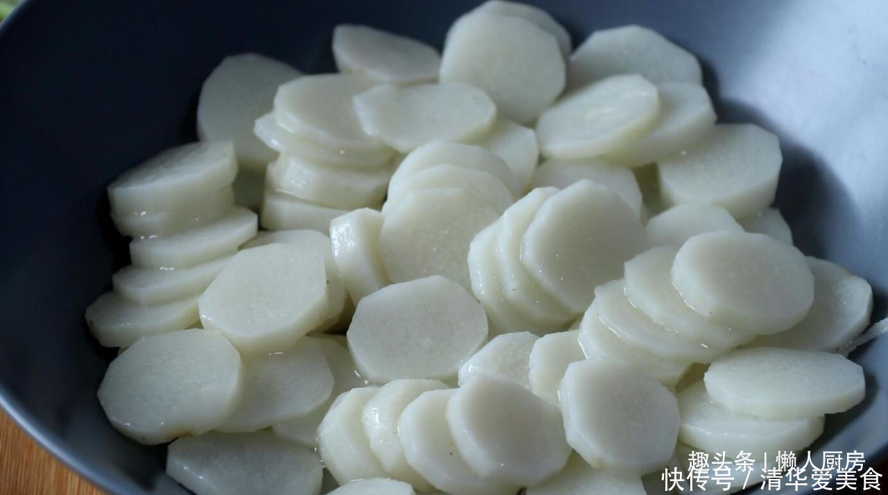 揉面不加一滴水，教你奶香山药小饼的做法，大人小孩都爱吃