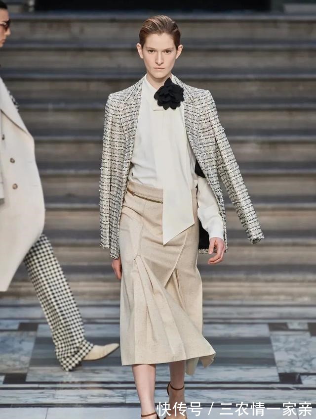 时髦 衬衫+半裙,轻轻松松的时髦!衬衫+半裙,轻轻松松的时髦!