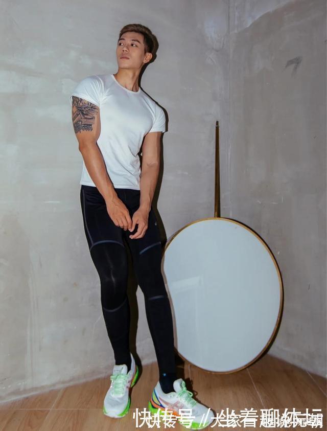 紧身裤|身高187，外型硬朗，酷似混血儿的健身小哥哥，95后气质纹身男！