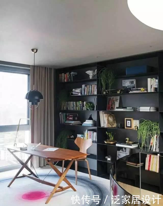 出自|井柏然的上千万豪宅,餐桌椅均出自欧洲品牌设计师之手,就是高端