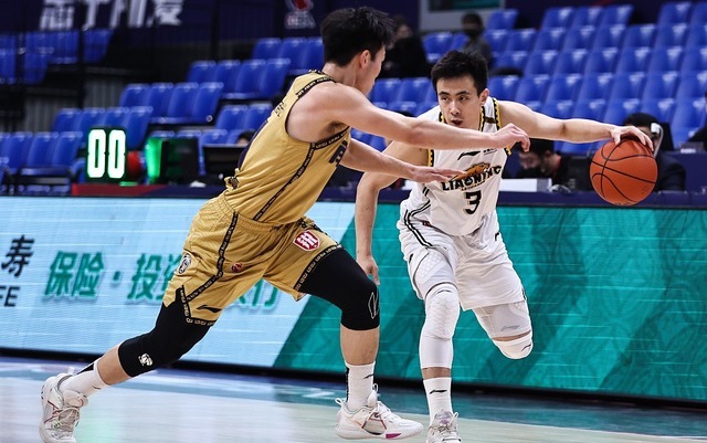 弗格|辽宁男篮下狠手!送南京同曦25连败,赵继伟16助攻,朱荣振25分