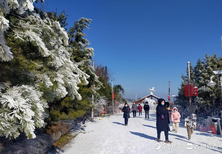 齐鲁雪乡现云海雾凇奇观！“冰雪王国”旅游持续火爆|他乡与故乡| 齐鲁雪乡现云海雾凇奇观！“冰雪王国”旅游持续火爆\＂,\＂i12\＂:\＂他乡与故乡