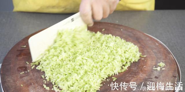 鲜嫩|萝卜馅的饺子这样做，营养开胃又鲜嫩
