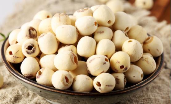 黄金|8月立秋后黄金养生期，女性多吃“三宝”，养肺润燥，冬天更健康