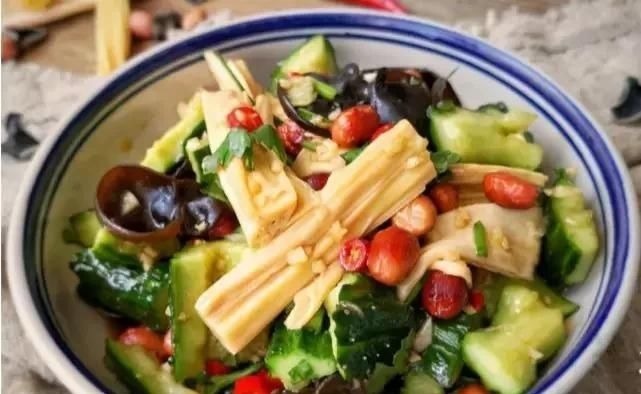 好吃到舔盘的12道家常菜，自己在家动手做，吃着放心还健康