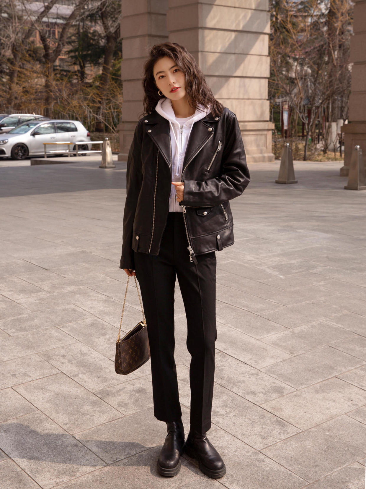 百搭 冬天怎么穿帅气又有格调?试试这些洒脱的皮衣吧,气场全开又百搭