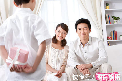 孩子|孩子的这三种行为是爱你的表现,父母别忽视,要积极地做出回应