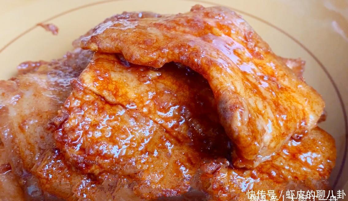 五花肉别再红烧了,教你个秘制做法,开胃又解馋,农村待客全靠它