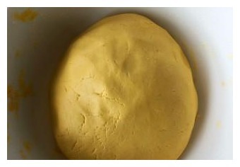 想要做出软糯香甜的南瓜饼,加上这“两种”食材,出锅孩子抢着吃