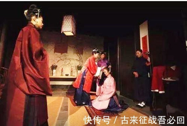 新娘子&新婚次日新娘自尽,包拯说道:把上联贴街上,对出下联者便是凶手