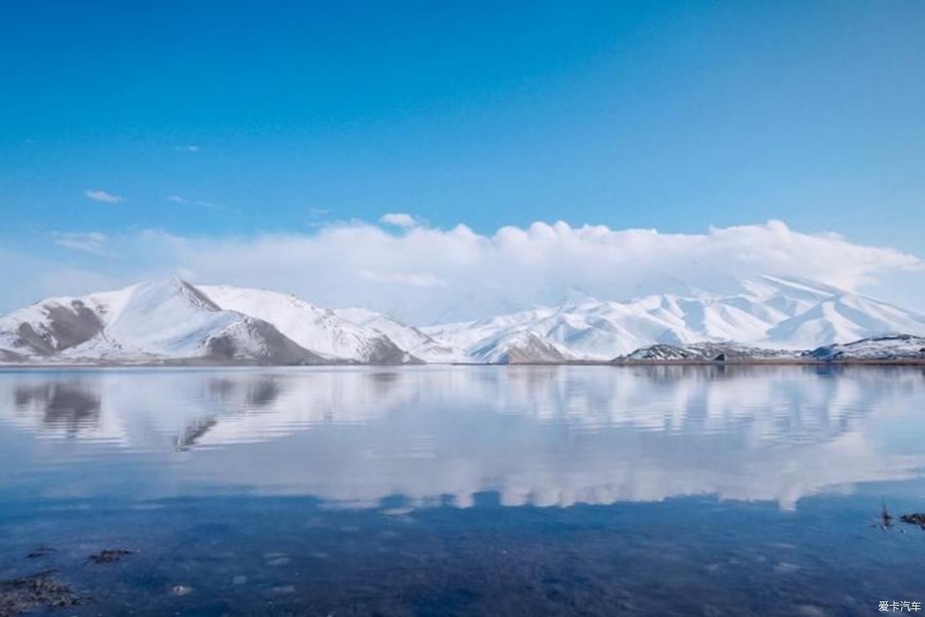 闪闪发光的雪山梦境