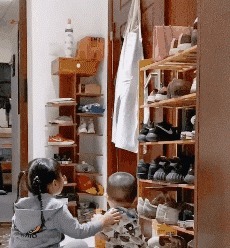 |搞笑GIF：逛街遇到的妹子，个子这么高我该怎么搭讪啊