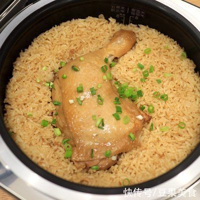 菜花|#助力高考营养餐# 高考晚餐5菜1汤真不赖，鸡腿焖饭香喷
