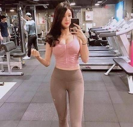美女|韩国美女健身3年，身材前凸后翘让人羡慕，网友好嫉妒啊