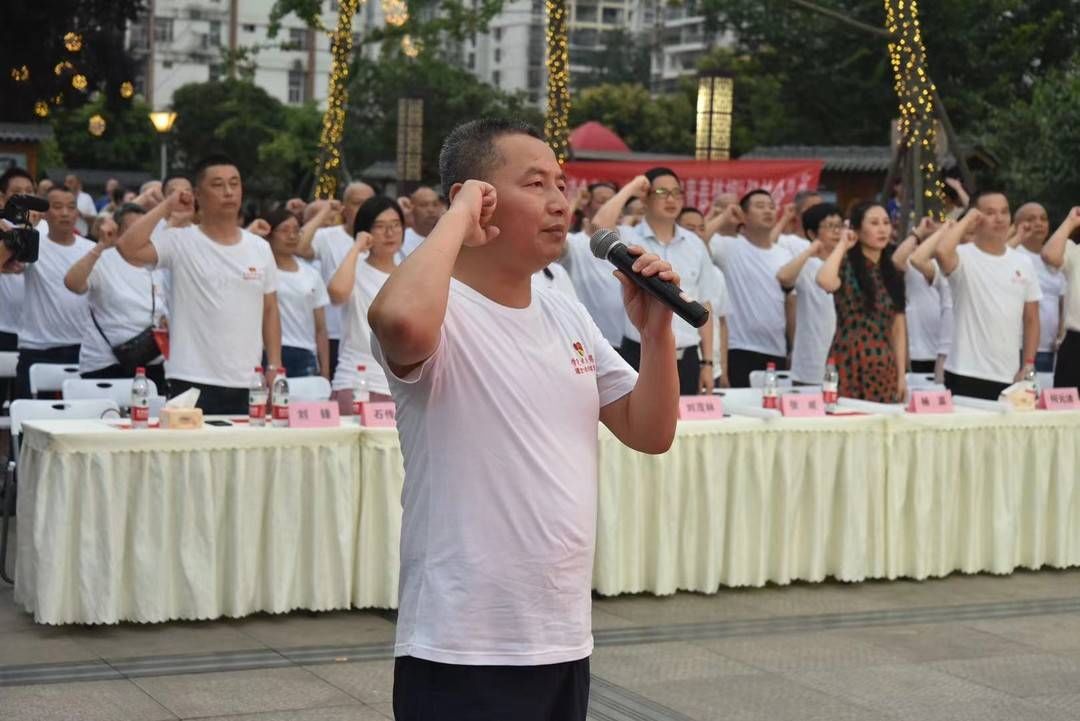 党员们|武侯区白佛社区举办庆祝建党100周年文艺晚会