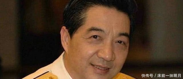 舌根$他是北大才子,为练习发音特意切割了舌根,如今成家喻户晓的专家!