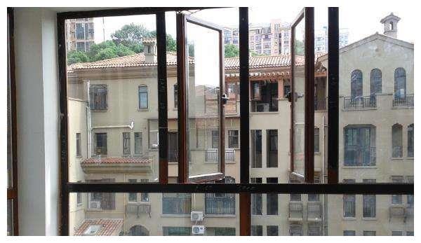 高层住宅|为什么高层住宅都不装平开窗一听老师傅的话,才知我家装错了