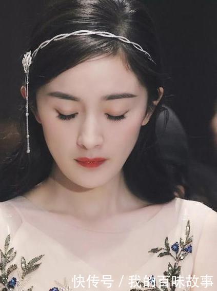 难怪女明星40岁都超显嫩!化妆一定要放大这3点,减龄又显气质